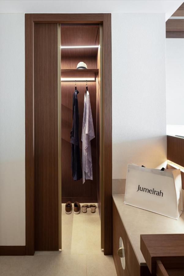 Jumeirah Gulf Of Bahrain 麦纳麦 外观 照片 Jumeirah shopping bag